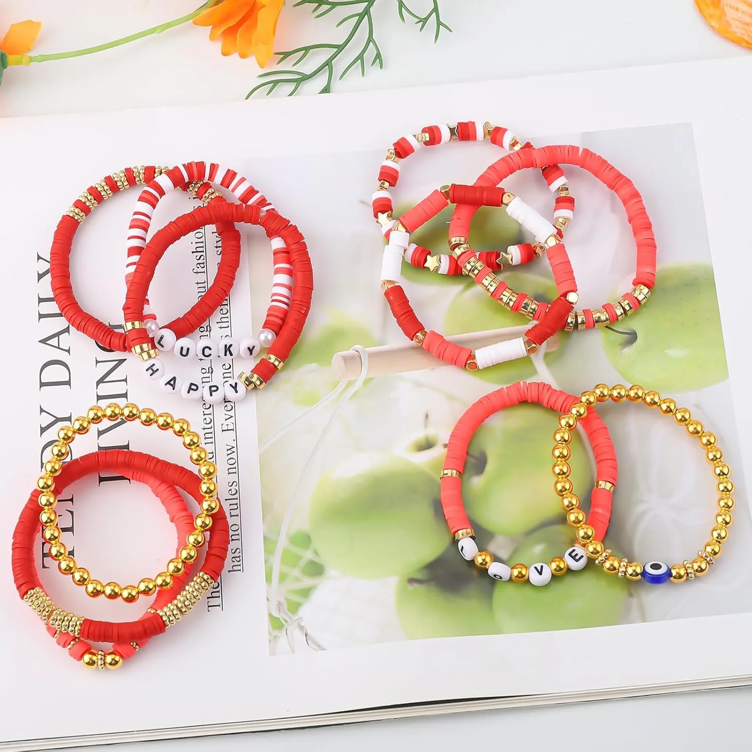 11pcs Beaded Bracelets Set Surfer Heishi Clay Bead Friendship Bracelets for Women Bohemian Stackable Evil Eye Vinyl Disc Beaded Stretch Bracelets Elastic Layering Preppy Y2K Bracelets Jewelry for Teen Girls