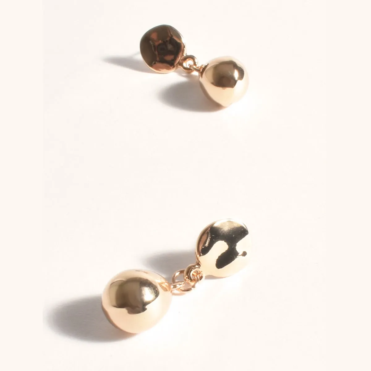 Pod Drop Metal Earrings (Gold)