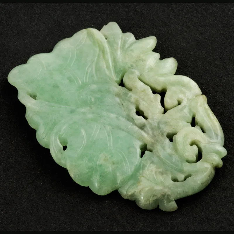 Vintage jade carved pendant, foliar design. j-pdja726